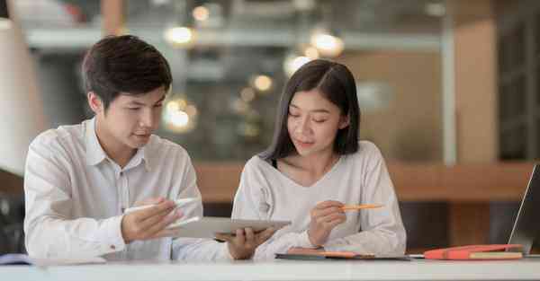 玩个几把翻个墙